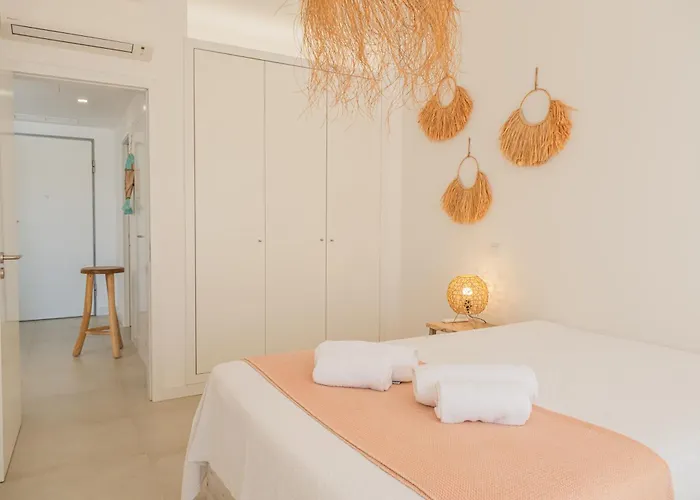 Oasis Mar Pool View Apartment *