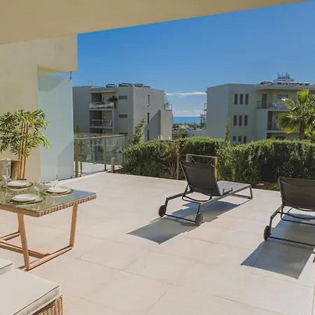 Oasis Mar Pool View 아파트